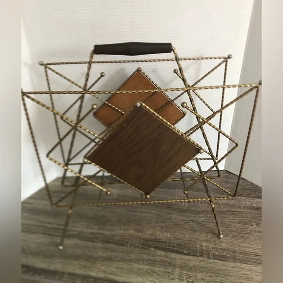 Vintage MCM Magazine Rack - Picture 2 of 13